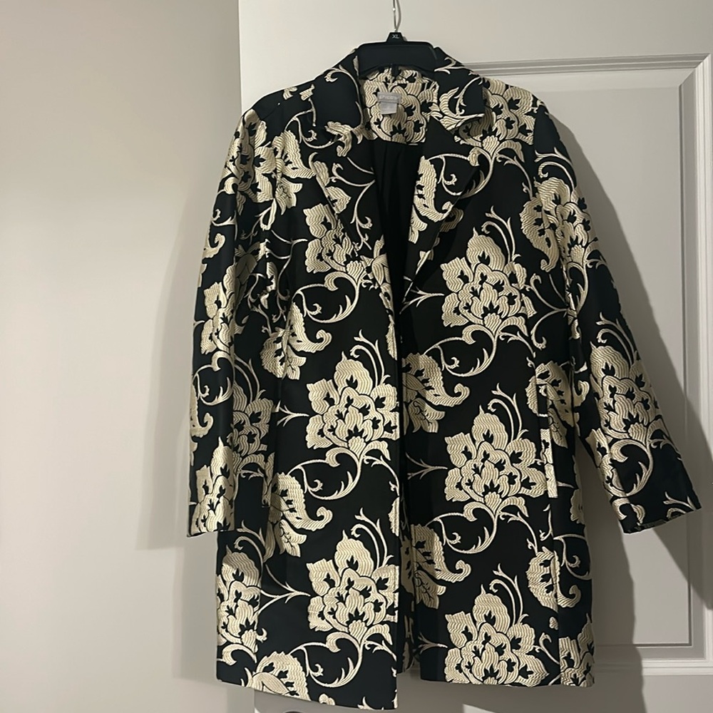 Black and Ivory Tapestry jacket CHICO’S size 2 blazer